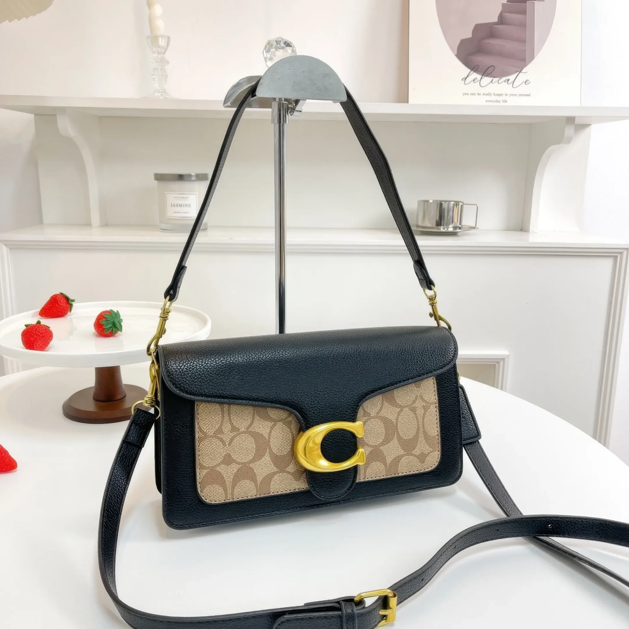 Bolsa Tabby Shoulder 26 Coach – Preto Monograma