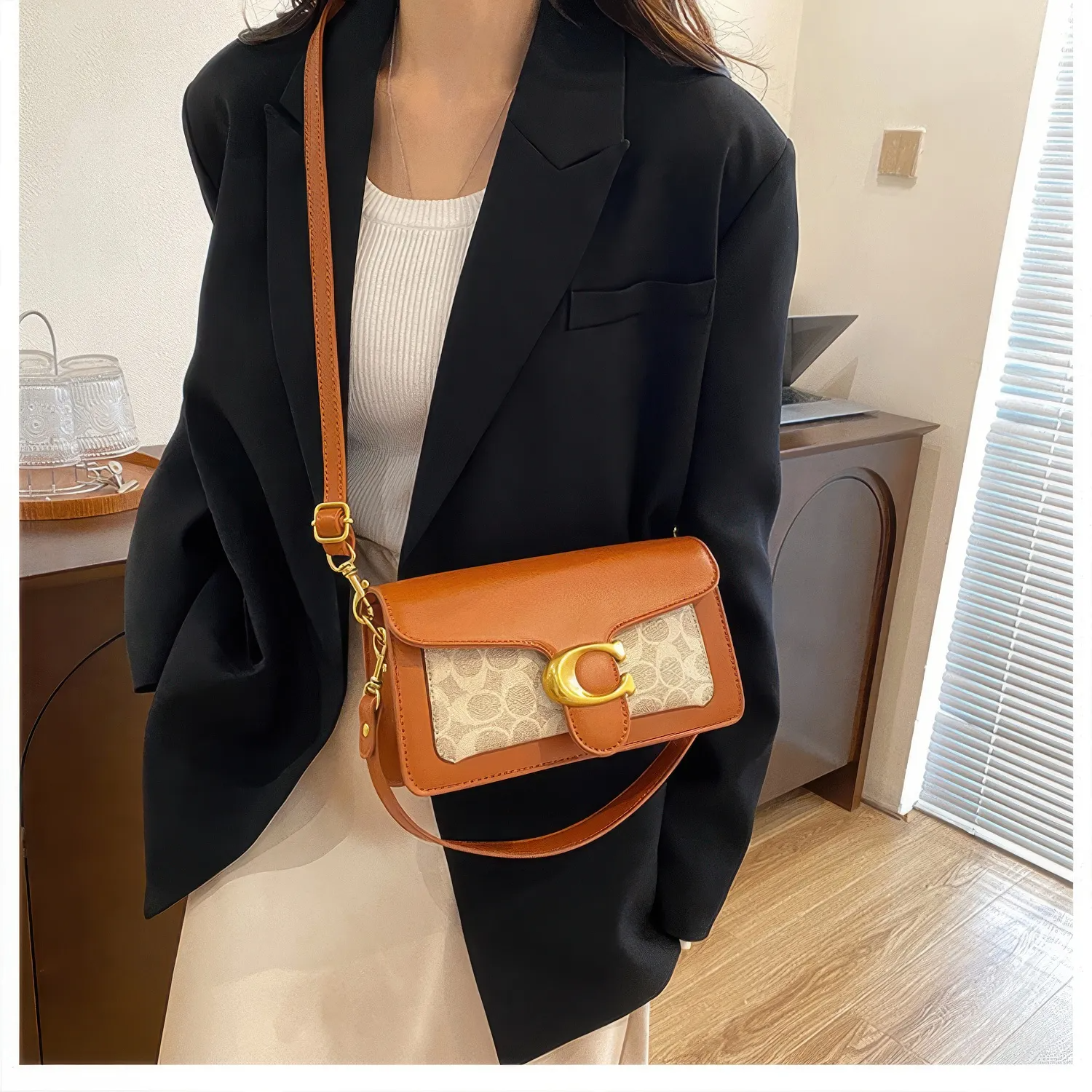 Bolsa Tabby Shoulder 26 Coach – Telha Monograma