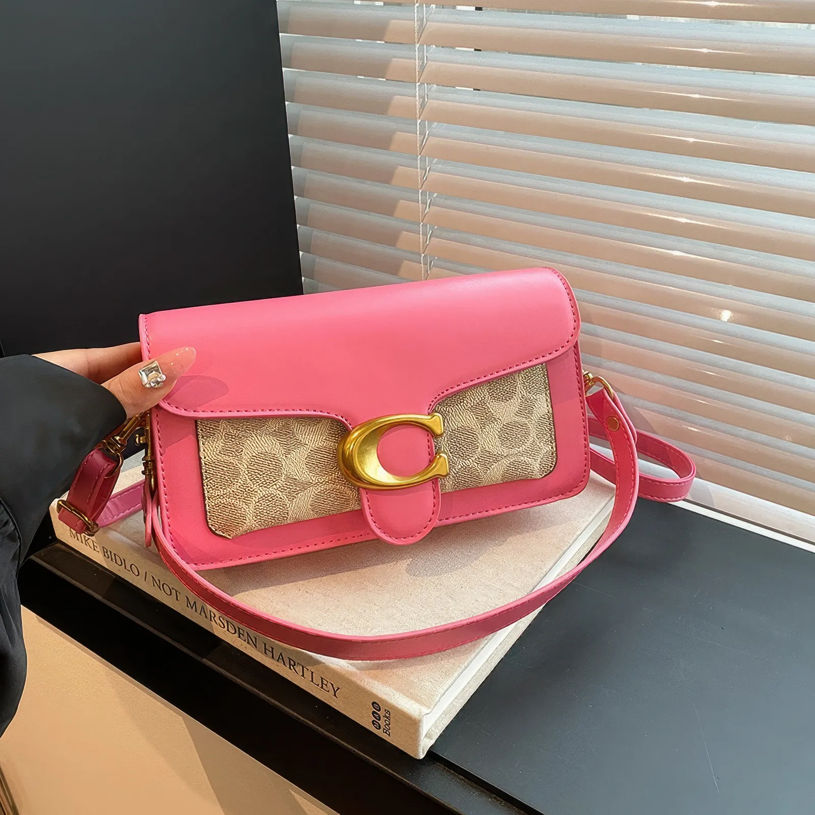 Bolsa Tabby Shoulder 26 Coach – Rosa Monograma