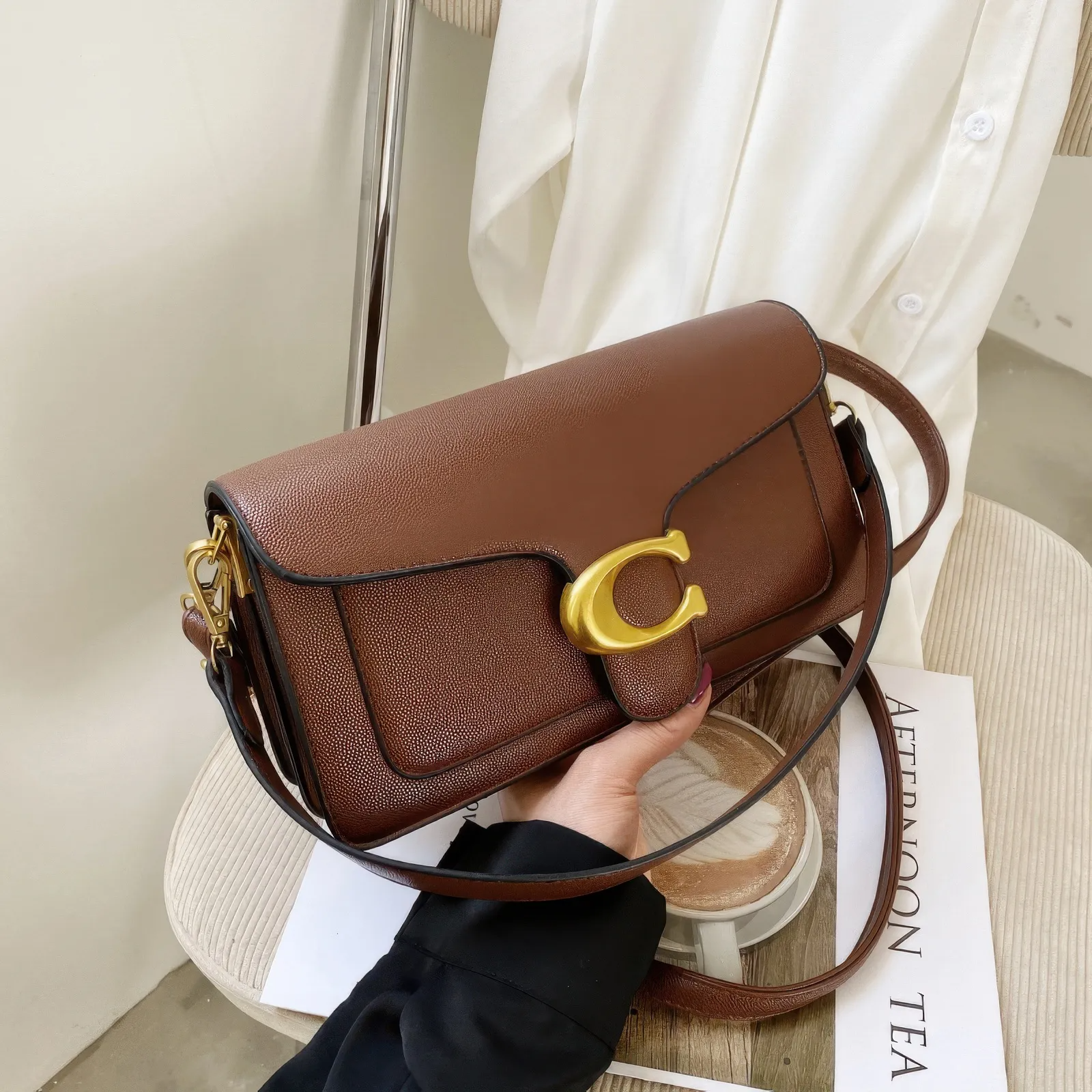 Bolsa Tabby Shoulder 26 Coach – Marrom
