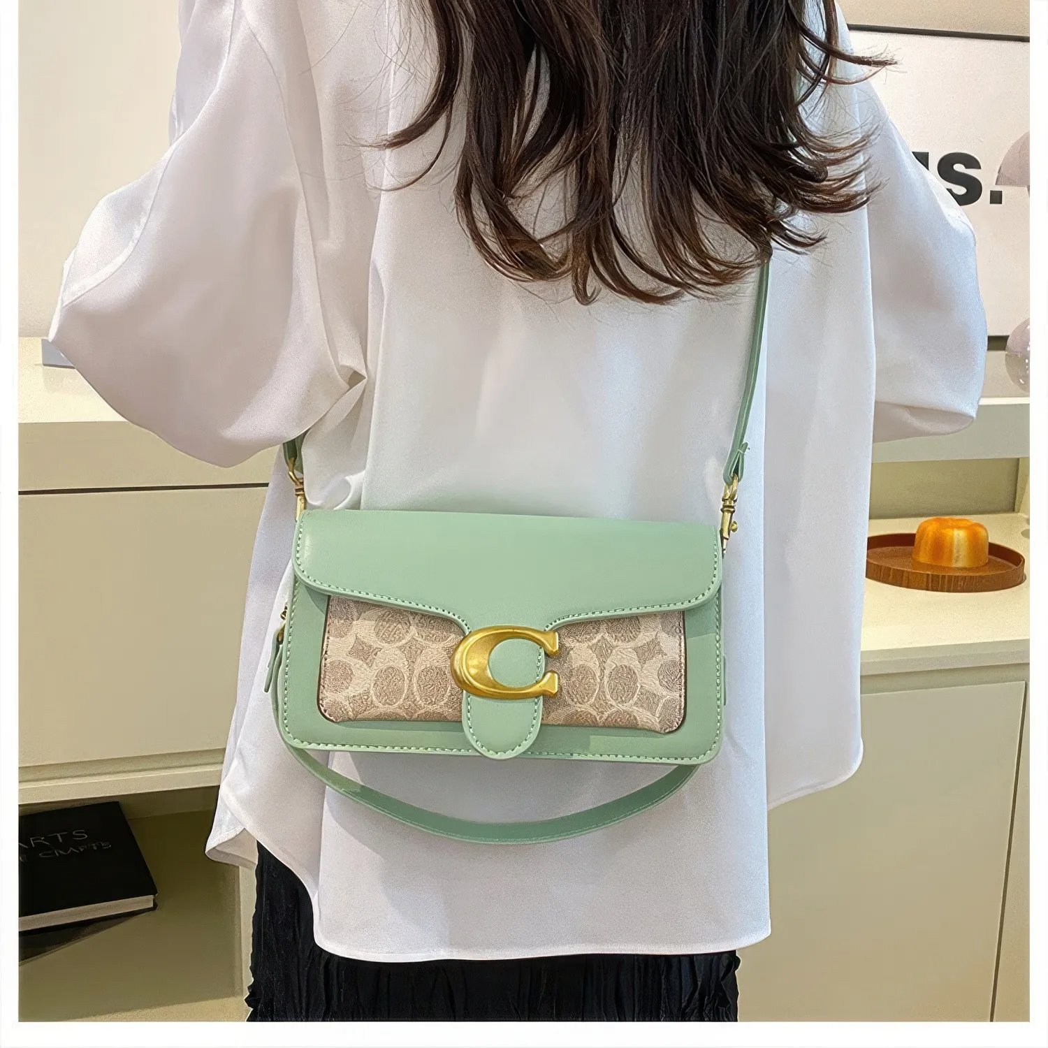 Bolsa Tabby Shoulder 26 Coach – Verde Monograma