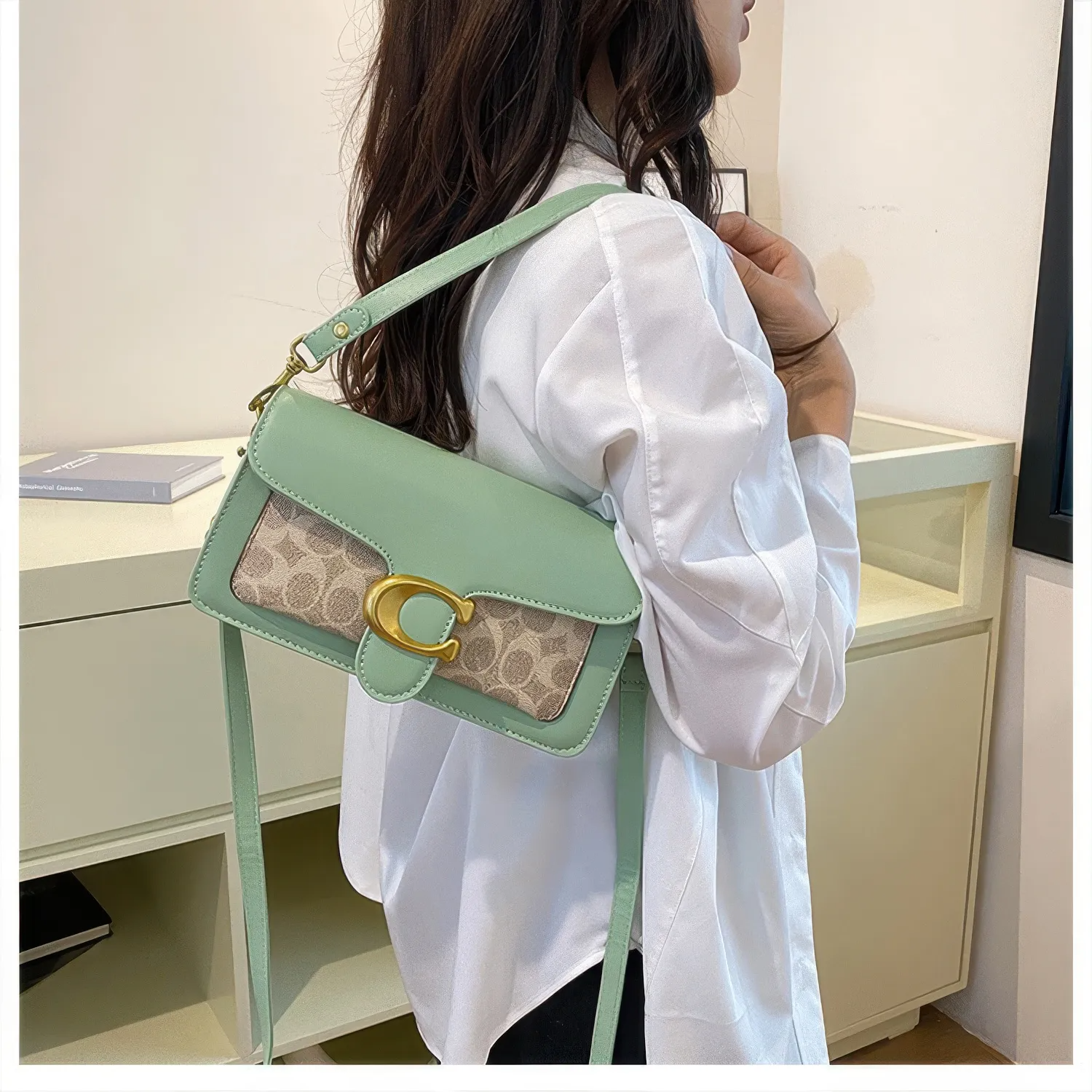 Bolsa Tabby Shoulder 26 Coach – Verde Monograma