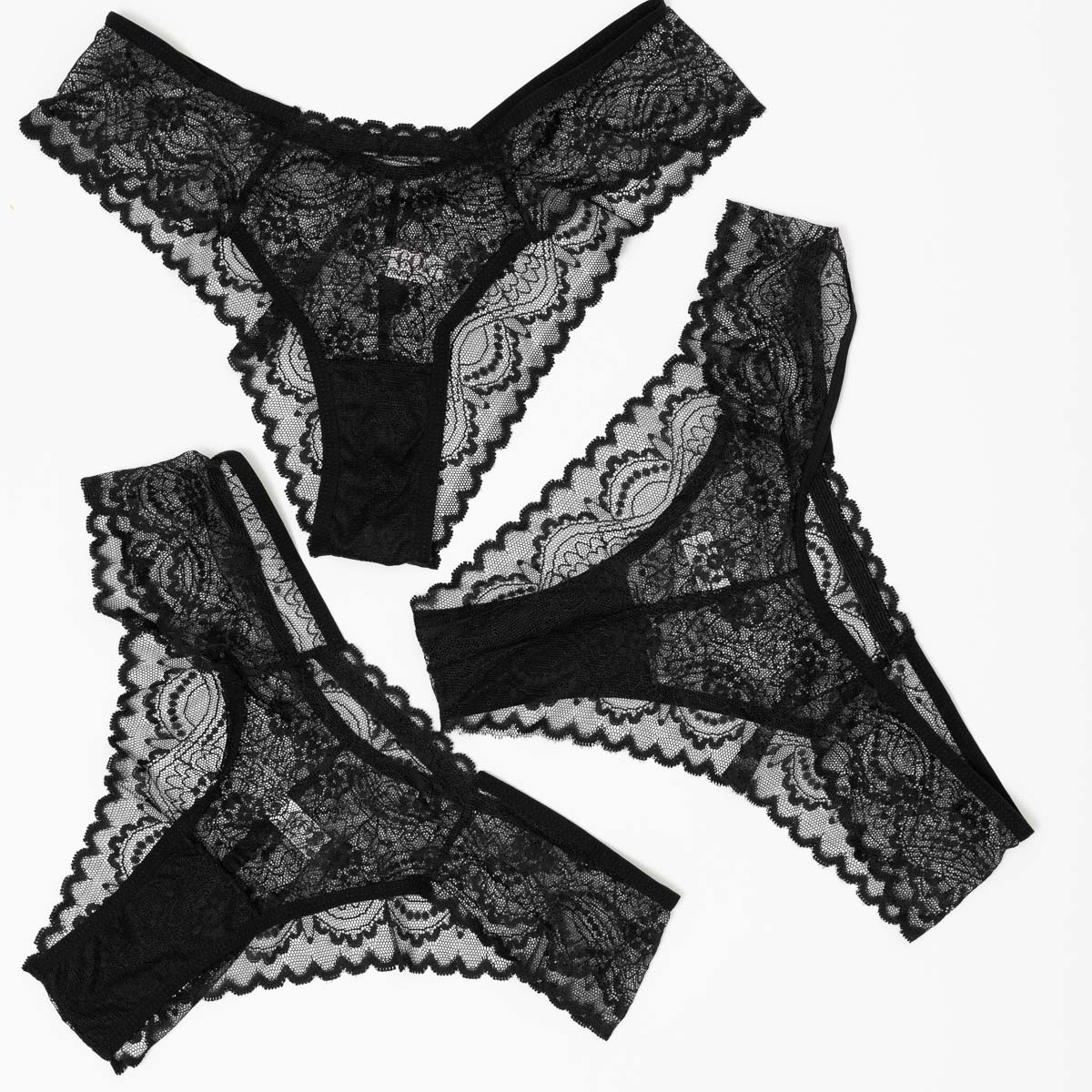 Kit com 3 Calcinhas Conforto em Renda